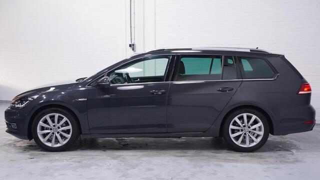 Volkswagen GOLF Variant 1.5 TSI Highline NAP Panodak Camera Sportstoelen Afneembare trekhaak 1400 kg PDC v+a Led koplampen