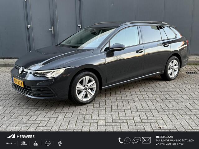 Volkswagen GOLF Variant 1.5 eTSI Life Business AUTOMAAT / Trekgewicht 1.400 kg / Navigatie / Apk tot 11-2027 /Digitaal dashboard / Climate control / Navigatie / Apple Carplay Android /