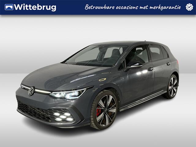 Volkswagen GOLF 1.4 eHybrid GTE / AUTOMAAT/ 245 PK/ IQ. LIGHT/ LED MISTLAMPEN/ KEYLESS/ ADAPT. CRUISE/ CLIMA 3-ZONE/ HEAD-UP DISPLAY/ PARK. SENSOREN + CAMERA