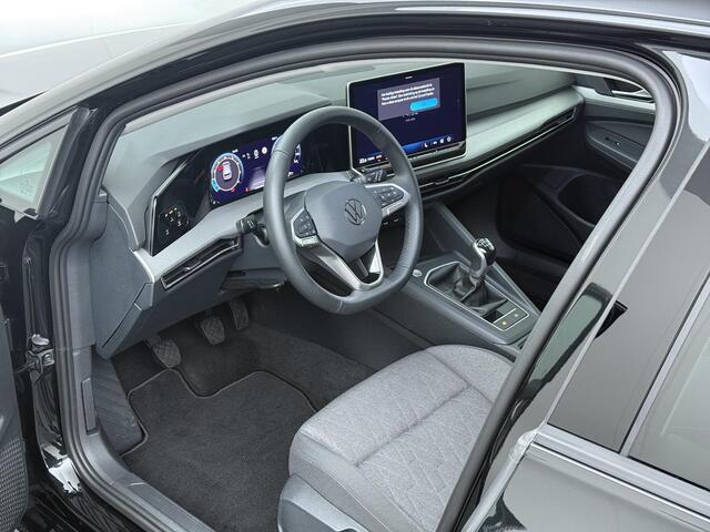 Volkswagen GOLF 1.5 TSI Life Edition | 116 PK | Multifunctioneel stuurwiel | Cruisecontrol | Achteruitrijcamera | Stoelverwarming |