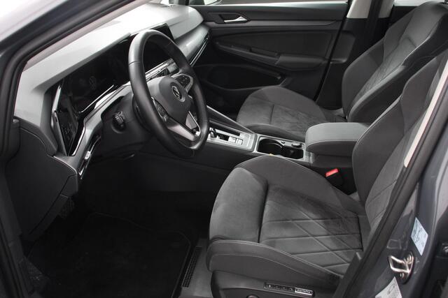 Volkswagen GOLF 1.5 eTSI 150pk DSG Style | Navigatie | Apple Carplay/Android Auto | Parkeersensoren | Camera | Park Assist | Adaptive Cruise Control | Blind Spot Assist | Stoel- en stuurverwarming | Ledverlichting | Virtual Cockpit | Lane Assist | Climatronic