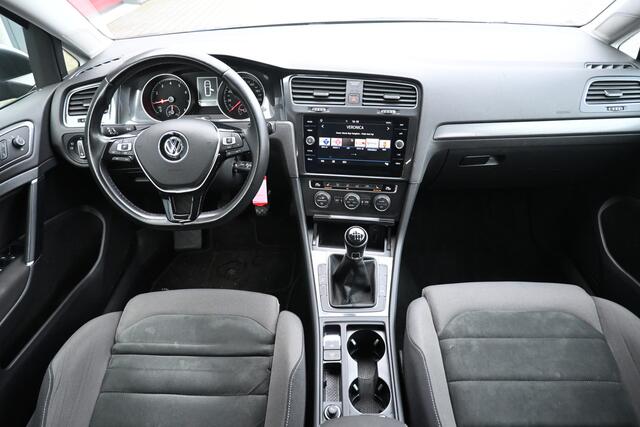 Volkswagen GOLF Variant 1.0 TSI Comfortline Business