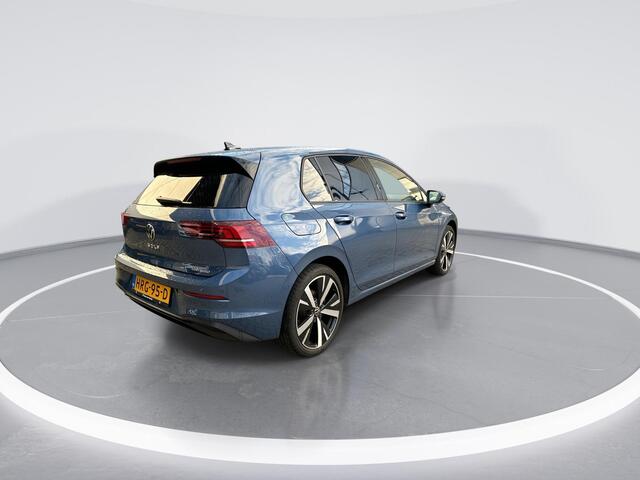 Volkswagen GOLF 1.5 eHybrid 204pk DSG Life Edition · Camera · Keyless · Stuur- & Stoelverwarming · ACC · Apple/Android Car Play · Sfeerverlichting · Garantie t/m 12-06-2029 of 100.000km