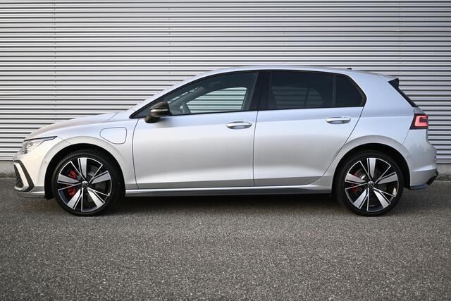 Volkswagen GOLF 1.4 eHybrid GTE 245 pk IQ-Light | Head-Up | Standkachel | Apple-Carplay