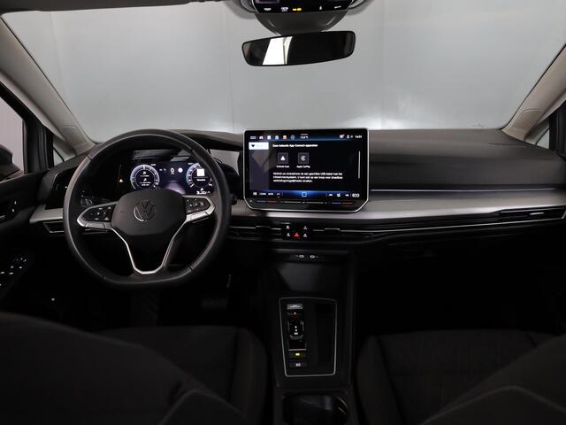 Volkswagen GOLF 1.5 eHybrid Life Edition 204 pk Automaat (DSG) | Verlengde garantie | Navigatie via App | Parkeersensoren (Park assist) | Achteruitrijcamera | Adaptieve cruise control |