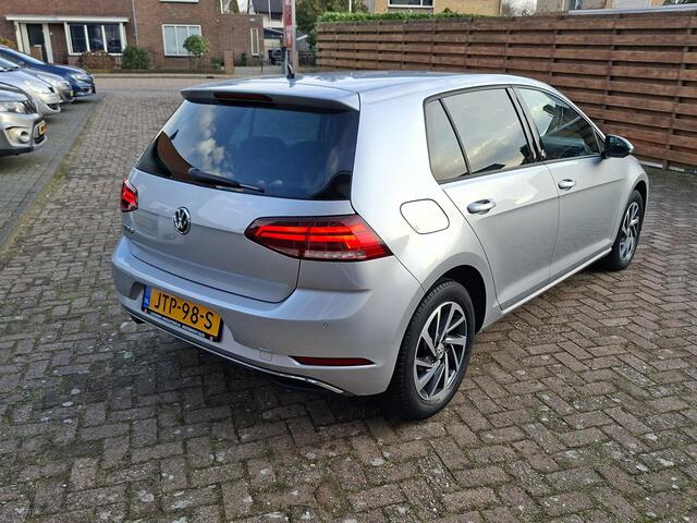 Volkswagen GOLF 1.0 TSI Highline, acc, carplay, stoelverw.