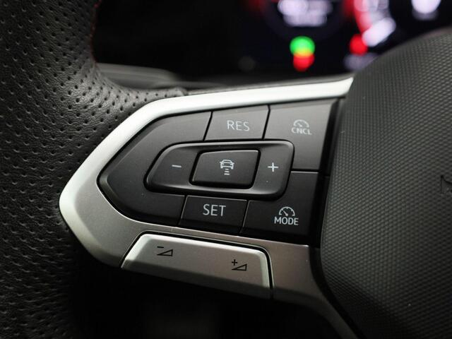 Volkswagen GOLF 2.0TSI/265PK GTI DSG · Panoramadak · 360°Camera + Parkeersensoren · Apple/Android · Garantie t/m 12-12-2026