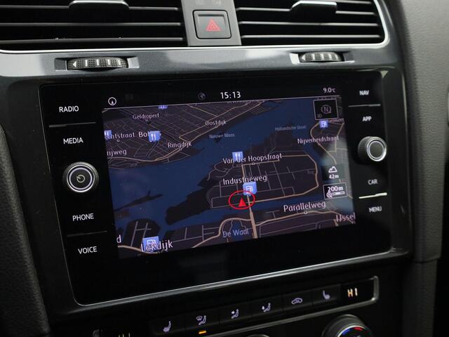 Volkswagen GOLF 1.5TSI/130PK Comfortline Business · Navigatie · Camera + Parkeersensoren · Apple/Android Car Play · Stoelverwarming ·