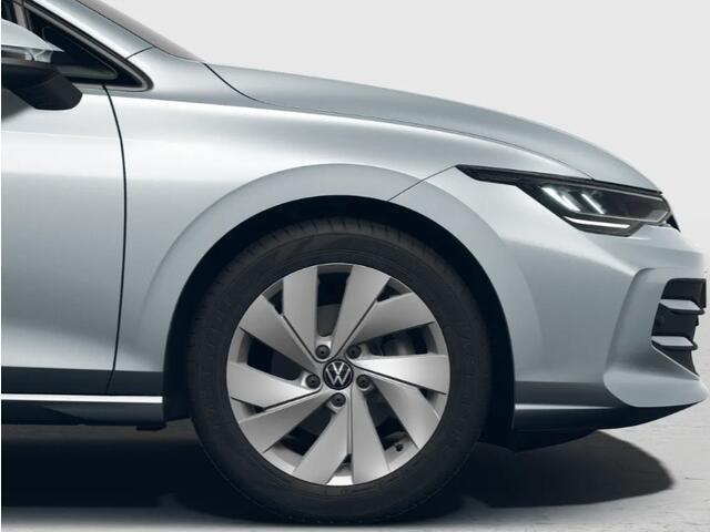 Volkswagen GOLF variant Life Edition 1.5 eTSI 116 pk 7 versn. DSG · Achteruitrijcamera · draadloze telefoonlader ·