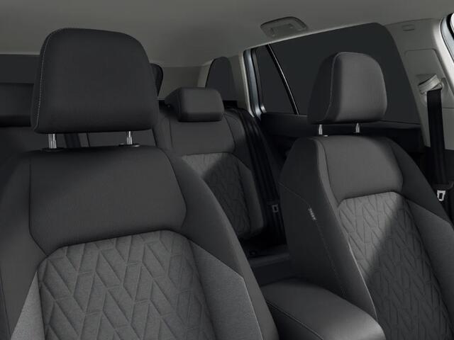 Volkswagen GOLF variant Life Edition 1.5 eTSI 116 pk 7 versn. DSG · Achteruitrijcamera · draadloze telefoonlader ·