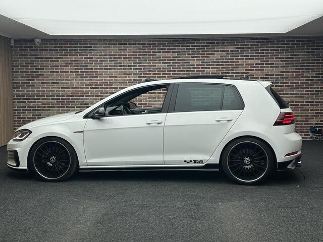 Volkswagen GOLF 2.0 TSI GTI TCR Panorama Dynaudio Camera Adaptive Cruise