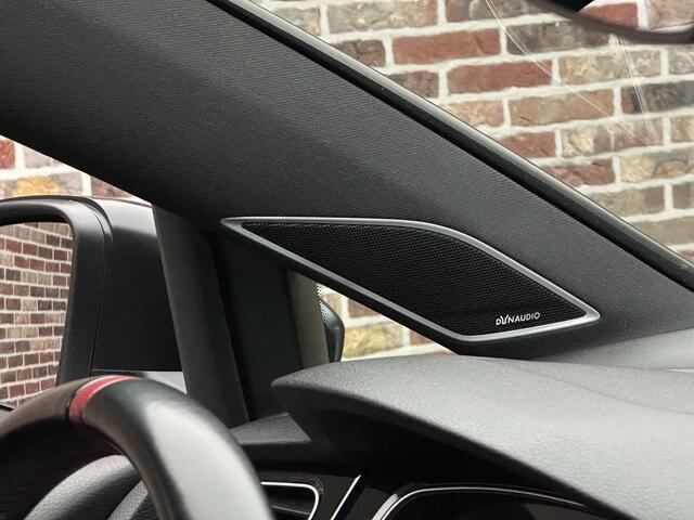 Volkswagen GOLF 2.0 TSI GTI TCR Panorama Dynaudio Camera Adaptive Cruise