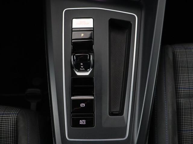 Volkswagen GOLF 1.4 eHybrid GTE | Stoelverwarming | Adaptive cruise | Carplay | Navigatie | Parkeerhulp | Full LED | Sfeerverlichting | Climate control | PHEV | Plug In