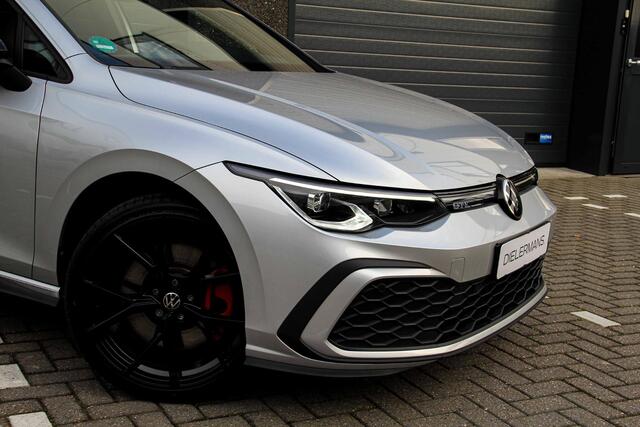 Volkswagen GOLF 1.4 eHybrid GTE Black Style | Reflex zilver | Trekhaak elektrisch | Pano | goed in de opties