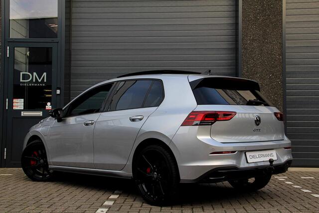 Volkswagen GOLF 1.4 eHybrid GTE Black Style | Reflex zilver | Trekhaak elektrisch | Pano | goed in de opties