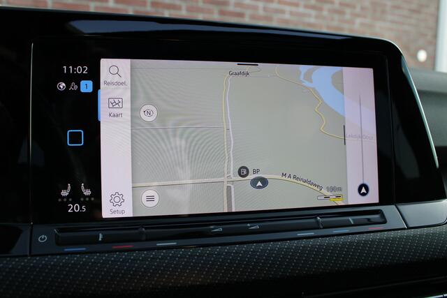 Volkswagen GOLF 1.5 eTSI R-Line 130PK |PANO-DAK|STUUR-STOELVERWARMING|17-INCH|