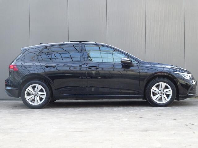 Volkswagen GOLF 1.5 TSI Style * PANORAMADAK * KEYLESS * 4 SEIZOENSBANDEN !!