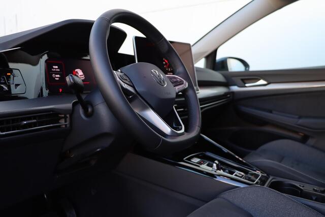 Volkswagen GOLF 1.5 eHybrid Style Edition | 360 Camera | Elektrische Stoelen | Massage