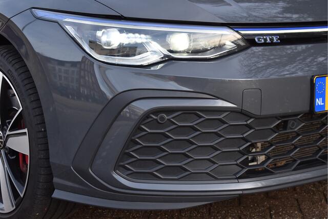 Volkswagen GOLF 1.4 eHybrid GTE 245 pk | Keyless | Standkachel | Camera | Carplay | Stoelverwarming 4x | Stuurverwarming | Full LED IQ