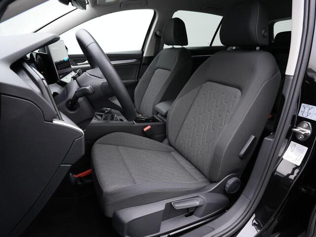 Volkswagen GOLF 1.5 TSI 115 pk Life Edition | Stuur-/stoelverwarming | Achteruitrijcamera | Adaptive Cruise | Carplay