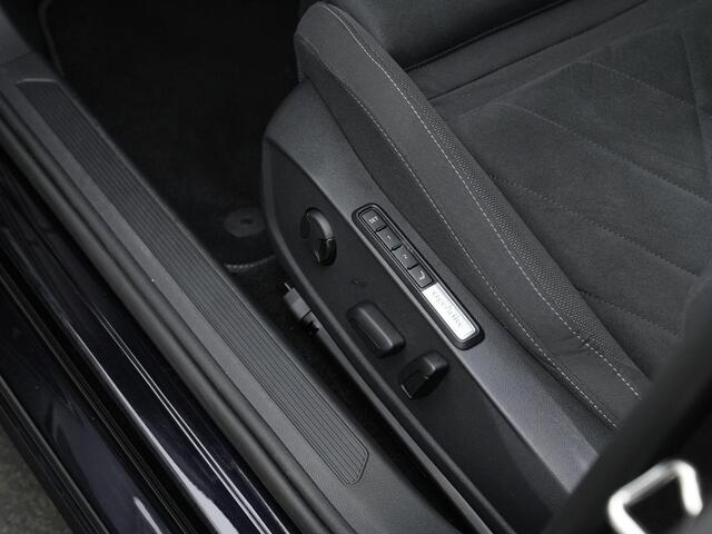 Volkswagen GOLF Variant 1.0 eTSI 110 pk DSG Life Business | Geheugen-/massagestoel | Stuur-/stoelverwarming | Achteruitrijcamera