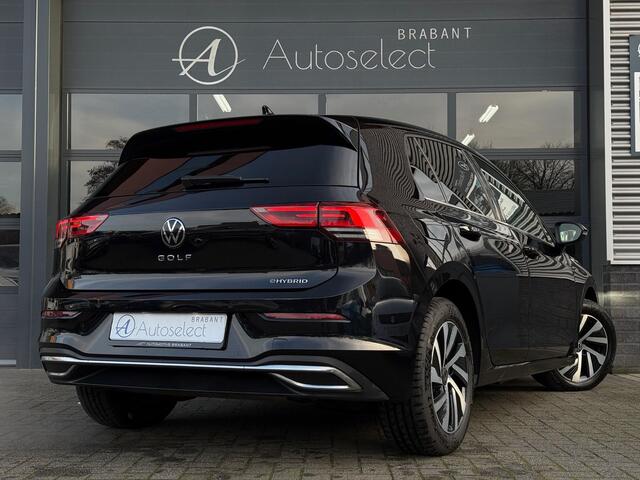 Volkswagen GOLF 1.4 eHybrid Style Navi CarPlay LED