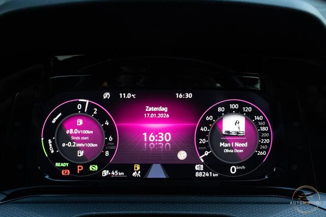 Volkswagen GOLF 1.4 eHybrid GTE PANO IQ LIGHTS CAMERA ACC