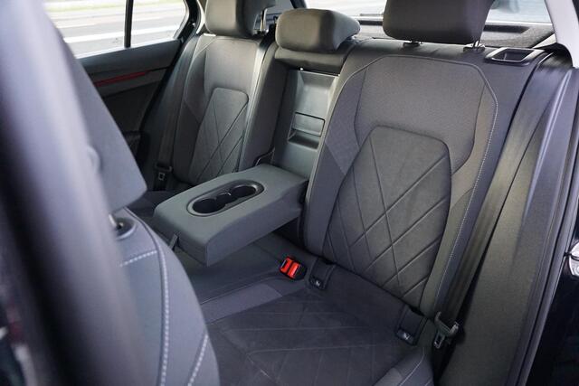 Volkswagen GOLF 1.4 eHybrid Style Business | IQ | ACC | elekt stoel