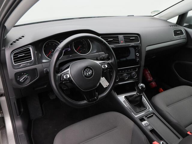 Volkswagen GOLF 1.0 TSi Comfortline 115 Pk | Adaptive Cruise | Achteruitrijcamera | Trekhaak | Stoelverwarming | CarPlay | 16 Inch | 86.518 Km!