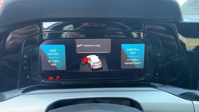 Volkswagen GOLF 2.0 TDI Life AUTOMAAT / FULL LED / CARPLAY / STOELVERW / STUURVERW / CLIMA / PDC / BLUETOOTH / ACC