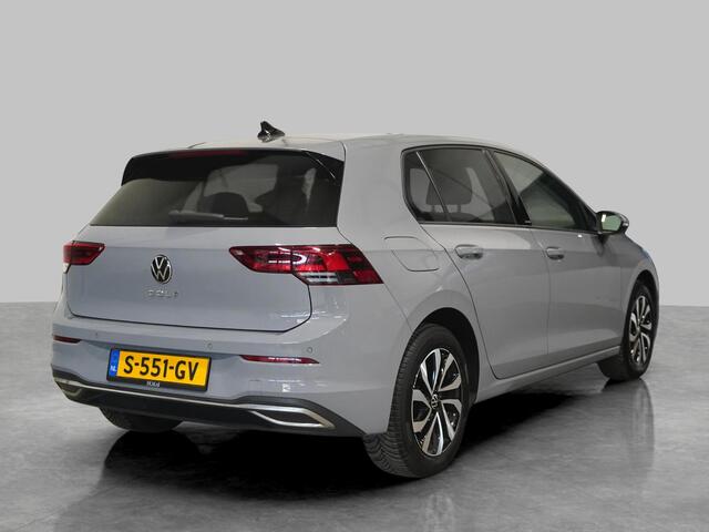 Volkswagen GOLF 1.0 TSI Life Business | All-season | Stoel en stuurverwarming | Parkeersensoren | Adaptive Cruise | LED Verlichting