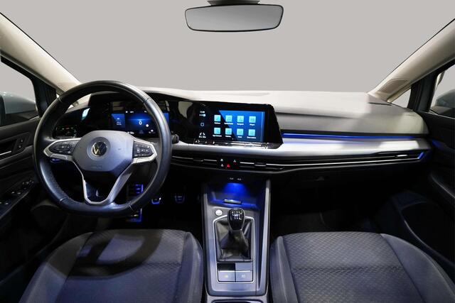 Volkswagen GOLF 1.0 TSI Life Business | All-season | Stoel en stuurverwarming | Parkeersensoren | Adaptive Cruise | LED Verlichting