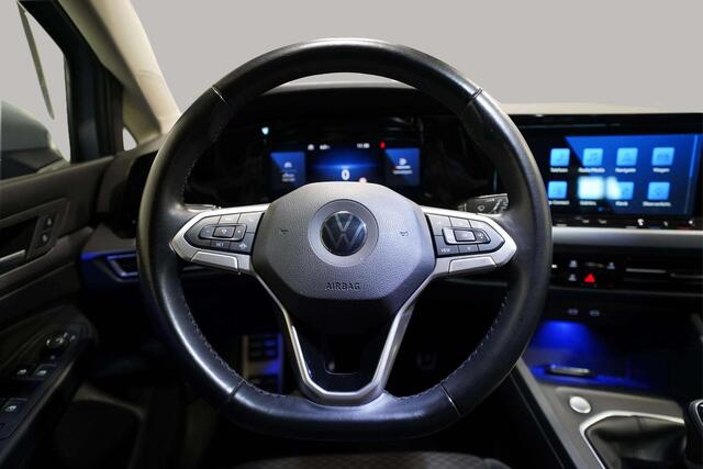 Volkswagen GOLF 1.0 TSI Life Business | All-season | Stoel en stuurverwarming | Parkeersensoren | Adaptive Cruise | LED Verlichting