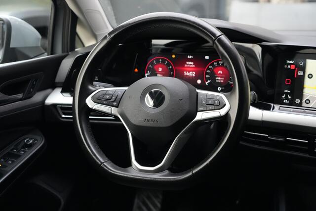 Volkswagen GOLF 1.5 TSI Style 131pk Stoelverwarming/Navigatie/PDC