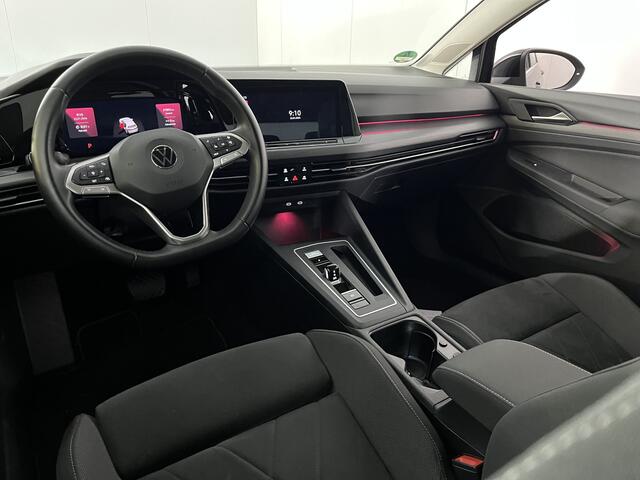 Volkswagen GOLF 1.4 eHybrid Style / AUTOMAAT/ PARK. SENSOREN/ MEMORY SEATS/ ERGO ACTIVE/ IQ. LIGHT/ STOEL-STUURVERWARM./ KEYLESS/ APP CONNECT/ ADAPT. CRUISE/ CLIMA/ DAB/ 17" LMV