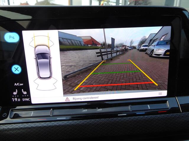 Volkswagen GOLF 1.0 TSI Life, 2021 NAVI, CLIMA, DIGI DASH, APPLE CARPL, STOEL EN STUURVERW.