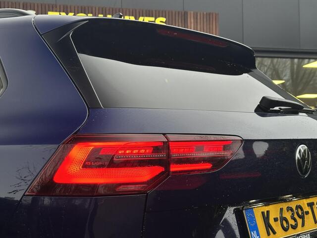 Volkswagen GOLF Variant 1.5 eTSI R-Line Panoramadak, Keyless entry, Camera, LED pakket