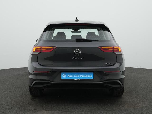 Volkswagen GOLF 1.0 eTSI 110 pk DSG Life Business | Geheugen-/massagestoel | Stuur-/stoelverwarming | Adaptive Cruise | Side Assist