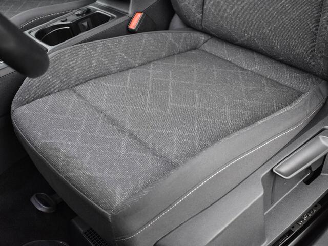 Volkswagen GOLF Variant 1.0 eTSI 110pk DSG Life · Camera · Elek.Trekhaak · Apple/Android Car Play · Navigatie · Sfeerverlichtiing · 16'' Inch · Garantie t/m 08-06-2027 of 100.000km