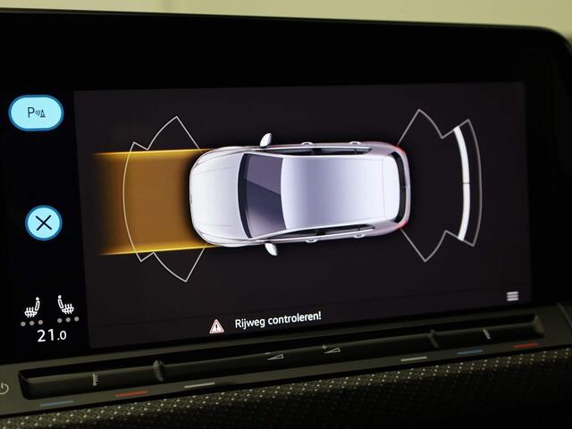 Volkswagen GOLF 1.5TSI/130PK R-Line · Navigatie · Stoel-&stuurverwarming · Apple/Android Auto · Parkeersensoren · Garantie t/m 22-02-2026 of 80000km