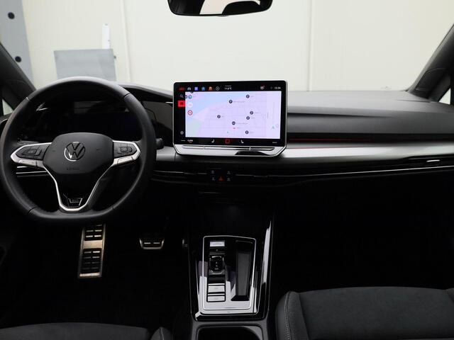 Volkswagen GOLF 1.5eTSI/150PK Style 50 Edition DSG · Panoramadak · Apple/Android · Massagefunctie · Camera · Garantie t/m 23-10-2026