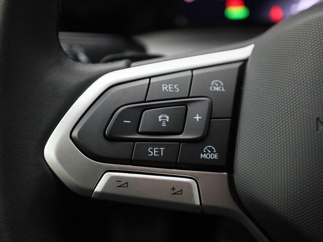 Volkswagen GOLF 1.5eTSI/150PK Style 50 Edition DSG · Panoramadak · Apple/Android · Massagefunctie · Camera · Garantie t/m 23-10-2026