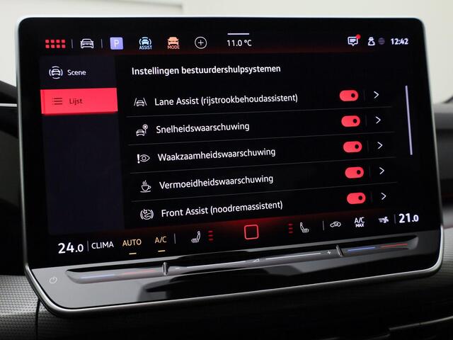 Volkswagen GOLF 1.5eTSI/150PK Style 50 Edition DSG · Panoramadak · Apple/Android · Massagefunctie · Camera · Garantie t/m 23-10-2026