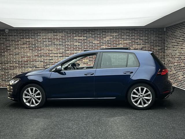 Volkswagen GOLF 1.5 TSI Highline Panorama Dynaudio Facelift Massage