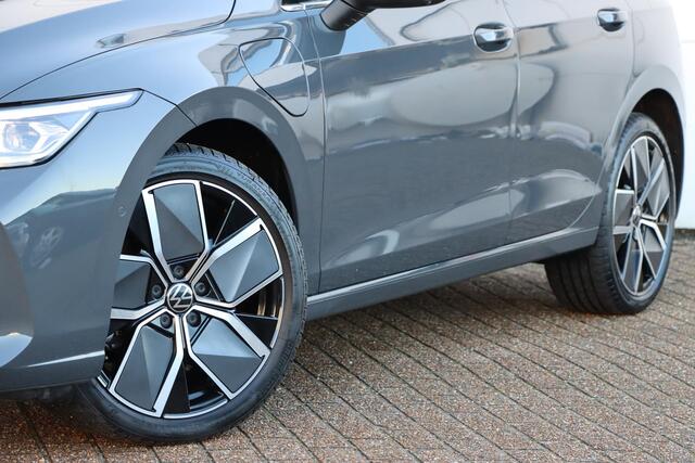 Volkswagen GOLF 1.5 eHybrid Style Edition 204pk DSG6 | 360 Camera | Elektrische Stoelen | Massage