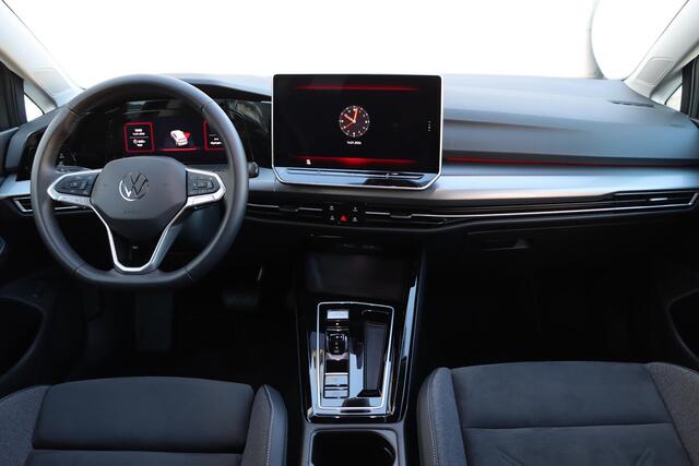 Volkswagen GOLF 1.5 eHybrid Style Edition 204pk DSG6 | 360 Camera | Elektrische Stoelen | Massage