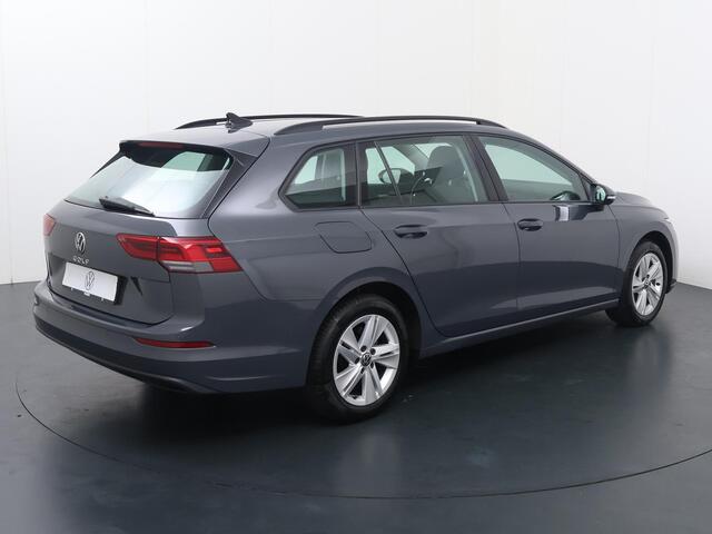 Volkswagen GOLF Variant 1.0 TSI Life | 110 PK | Achteruitrijcamera | Navigatiesysteem | Adaptive cruise control |