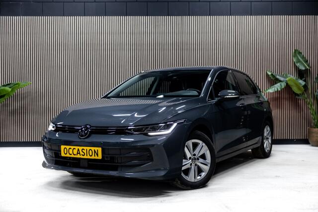 Volkswagen GOLF VIII Lim. 1.5 TSI 110 kW Life | Stoel en Stuurverwarming | CarPlay |