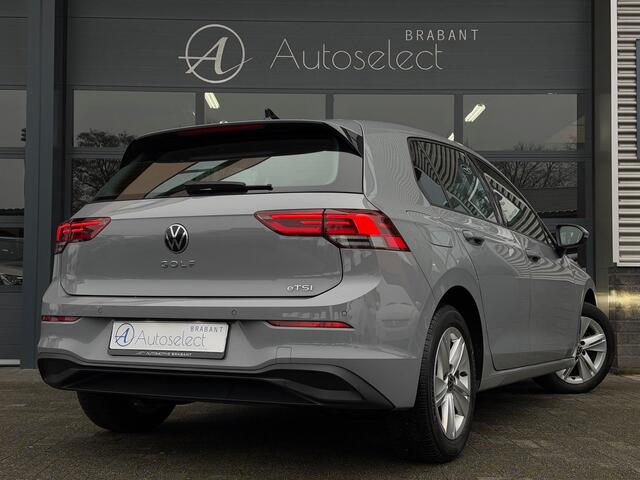 Volkswagen GOLF 1.5 eTSI Style Navi ACC PDC