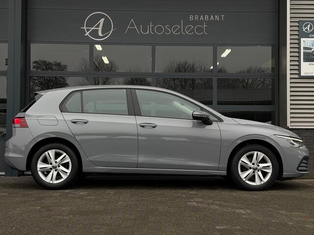 Volkswagen GOLF 1.5 eTSI Style Navi ACC PDC